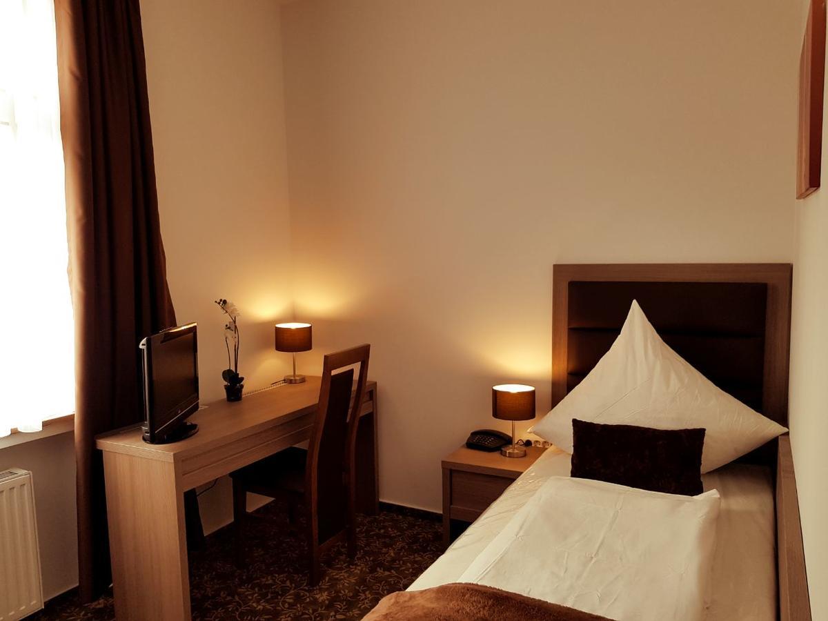 Hotel Dormir Moers Exterior foto